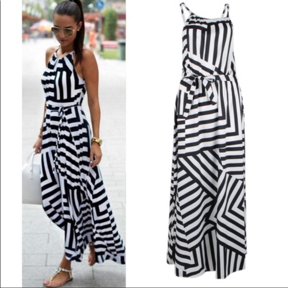 Dresses & Skirts - 🍏 BLACK & WHITE MAXI BEACH DRESS